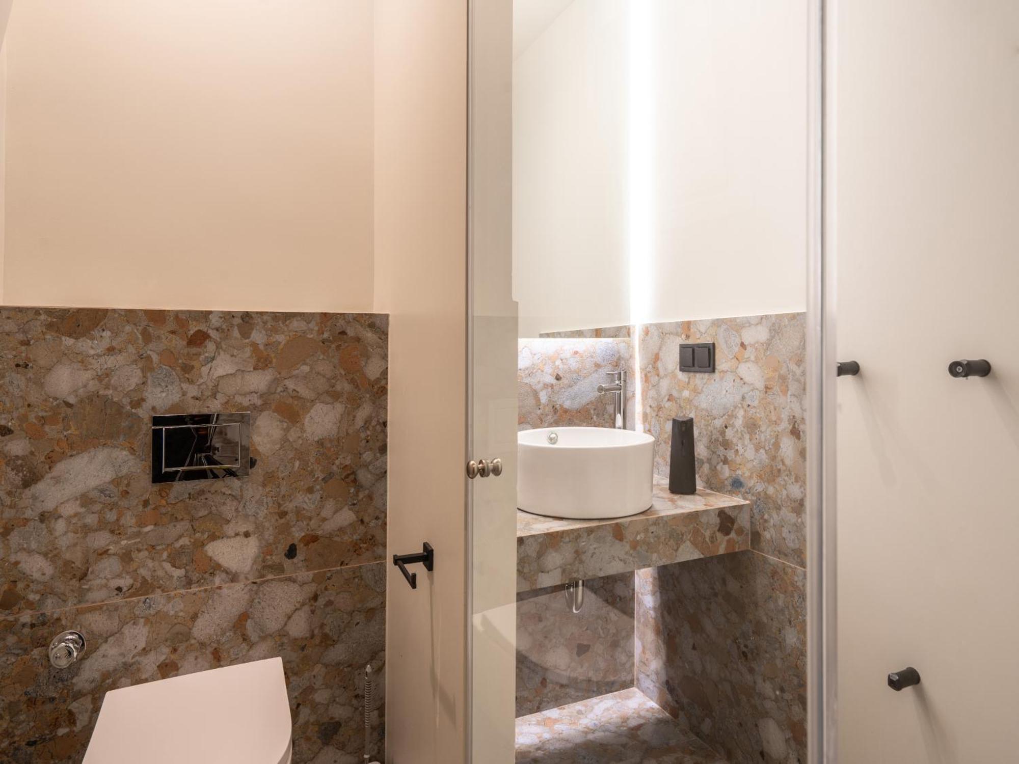 A Place 4U No6 - City Escape With Balcony Lounge & Open Living Space Athènes Extérieur photo